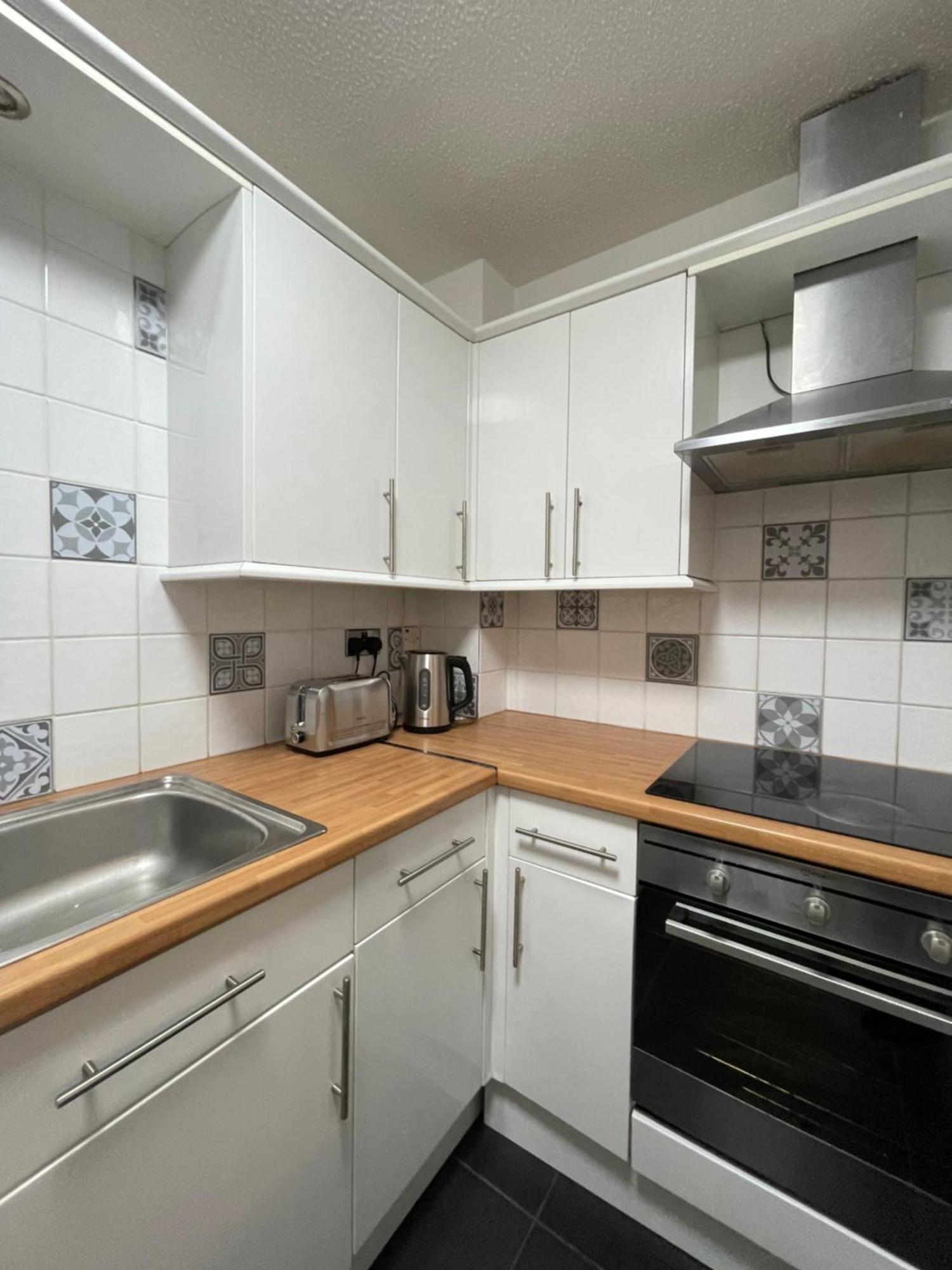 Cardiff Bay Apartment With Parking Exterior photo