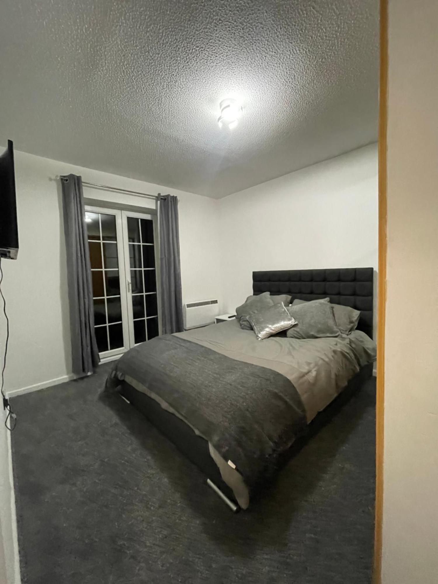 Cardiff Bay Apartment With Parking Exterior photo